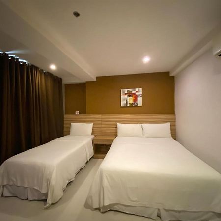 Capital O 820 Guijo Suites Makati 马尼拉 外观 照片